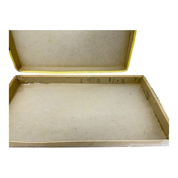 Finance Board Game Parker Brothers 1930s Replacement Pieces Cards Money **READ** - Picture 3 of 11